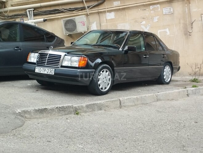 Mercedes E 230 1992, 440,136 km - 2.3 l - Salyan