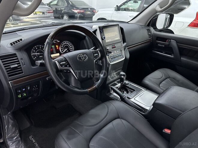 Toyota Land Cruiser 2019, 60,000 km - 4.0 l - Bakı