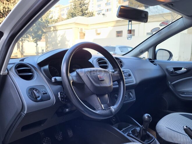 SEAT Ibiza 2013, 330,000 km - 1.4 l - Bakı