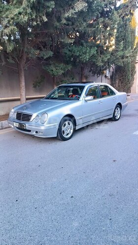Mercedes E 220 1999, 410,000 km - 2.2 l - Bakı