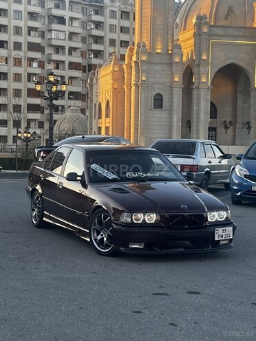 BMW 318 1993, 520,000 km - 1.8 l - Bakı