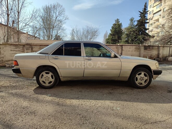 Mercedes 190 1992, 300,000 km - 2.5 l - Bakı