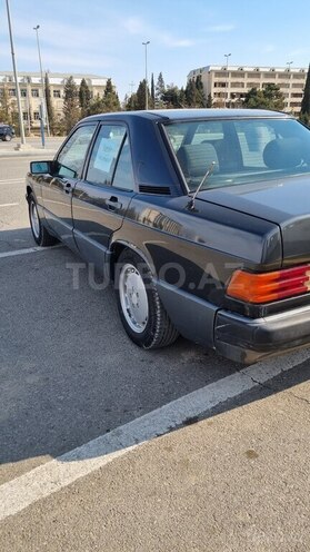 Mercedes 190 1988, 442,000 km - 2.0 l - Gəncə