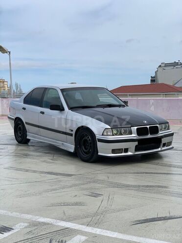 BMW 320 1993, 140,000 km - 2.0 l - Bakı