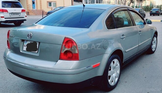 Volkswagen Passat 2004, 235,455 km - 1.8 l - Bakı
