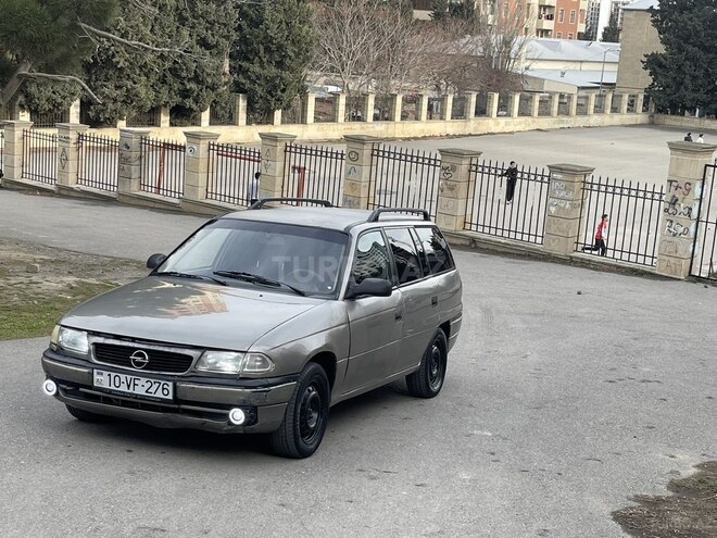 Opel Astra 1996, 231,111 km - 1.6 l - Bakı