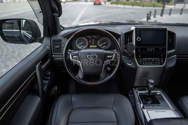 Toyota Land Cruiser 2018, 68,000 km - 4.0 l - Bakı
