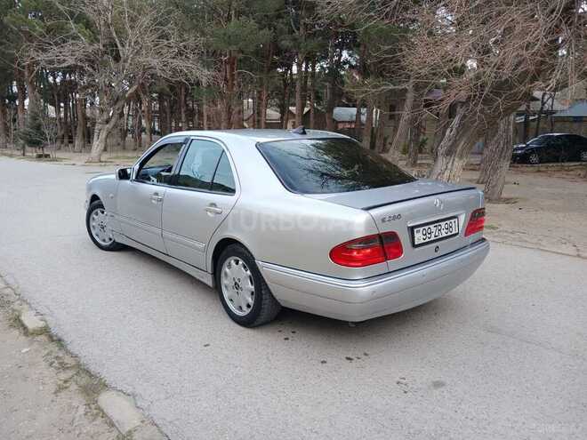 Mercedes E 280 1999, 254,677 km - 2.8 l - Bakı