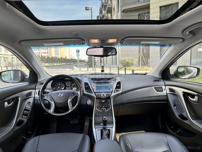 Hyundai Elantra 2015, 132,162 km - 1.8 l - Bakı