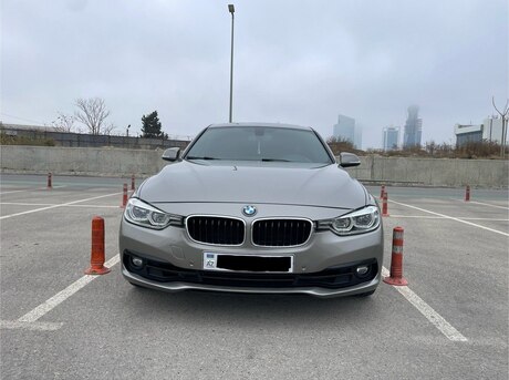 BMW 330 2016