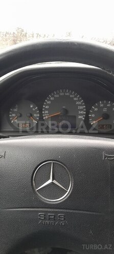 Mercedes E 240 2000, 201,015 km - 2.4 l - Lənkəran
