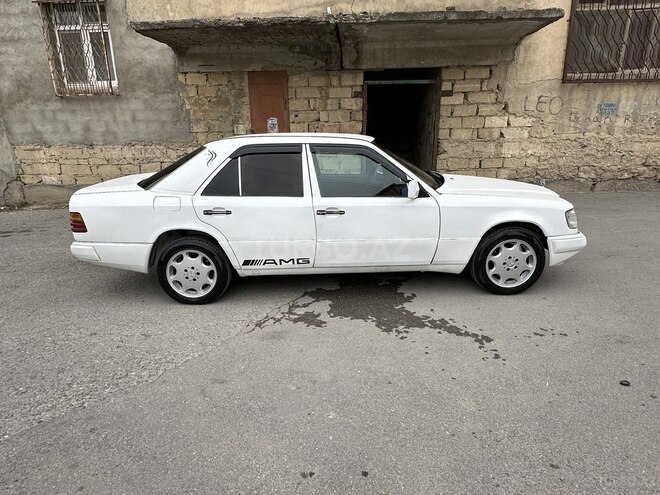 Mercedes E 230 1992, 228,000 km - 2.3 l - Bakı