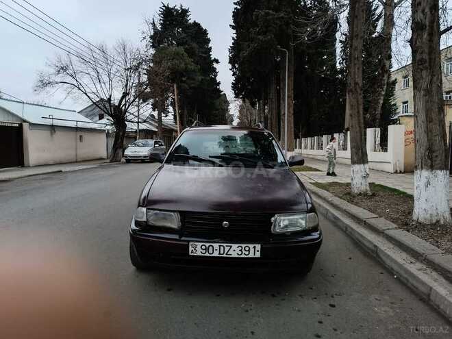 Opel Astra 1996, 350,000 km - 1.6 l - Qazax