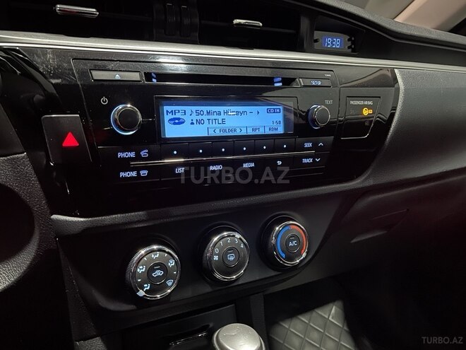 Toyota Corolla 2015, 117,000 km - 1.6 l - Bakı