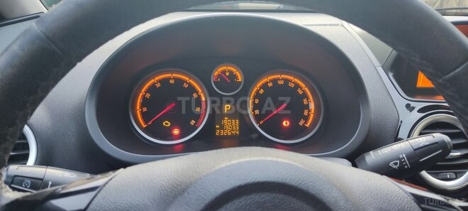 Opel Corsa 2013, 233,000 km - 1.4 l - Bakı