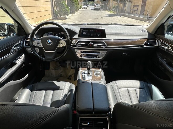 BMW 740 2017, 230,000 km - 3.0 l - Bakı