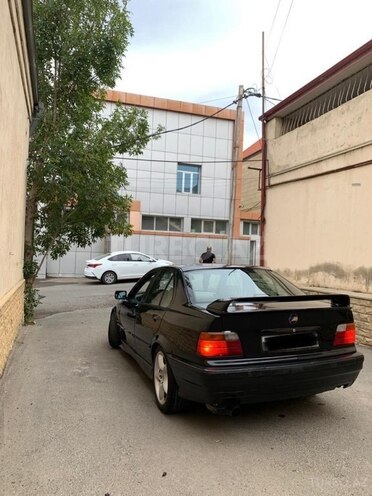 BMW 318 1997, 300,000 km - 1.9 l - Bakı