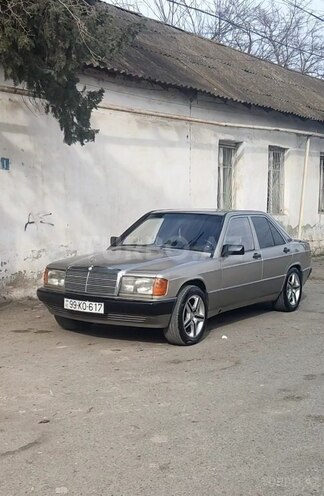 Mercedes 190 1991, 500,000 km - 1.8 l - Ucar