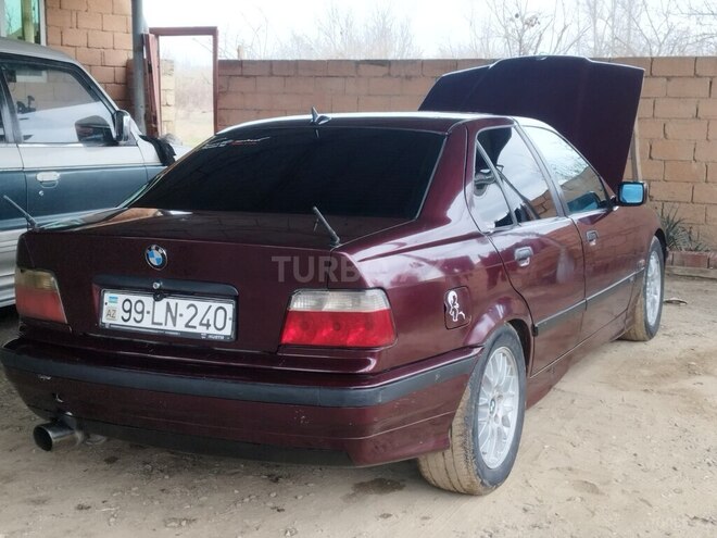 BMW 316 1995, 300,000 km - 1.6 l - Salyan