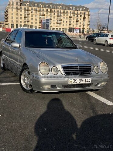 Mercedes E 280 2000, 249,000 km - 2.8 l - Bakı
