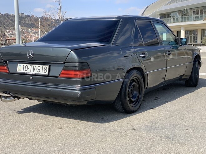 Mercedes E 230 1992, 350,000 km - 2.3 l - Bakı