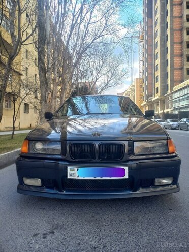 BMW 320 1993, 215,000 km - 2.0 l - Bakı