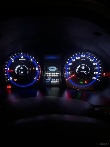 Hyundai i40 2011, 21,000 km - 1.7 l - Quba