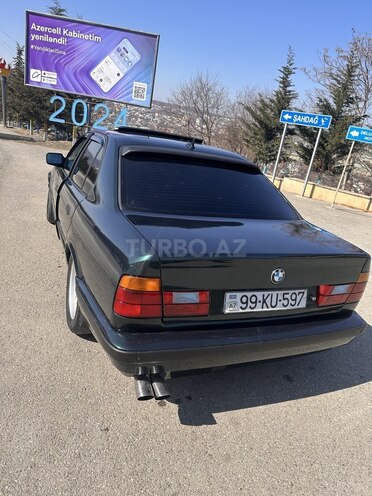 BMW 520 1990, 380,000 km - 2.0 l - Qusar