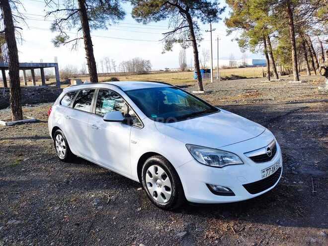 Opel Astra 2012, 225,000 km - 1.3 l - Zaqatala
