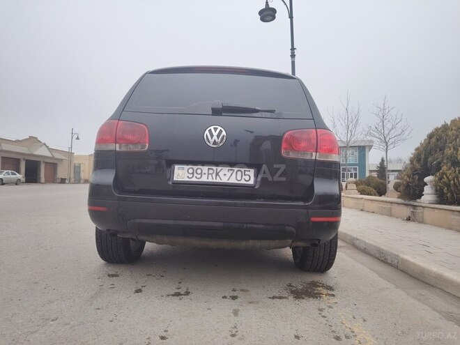 Volkswagen Touareg 2006, 397,000 km - 2.5 l - Siyəzən