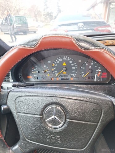 Mercedes C 200 2000, 438,000 km - 2.0 l - Bakı
