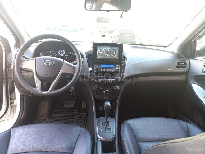 Hyundai Accent 2015, 115,000 km - 1.4 l - Bakı