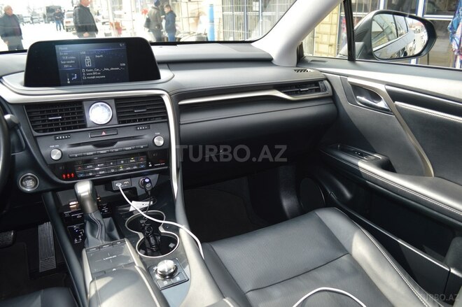 Lexus RX 300 2022, 33,700 km - 2.0 l - Zaqatala