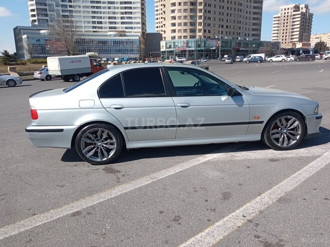 BMW 528 1997, 299,000 km - 2.8 l - Bakı