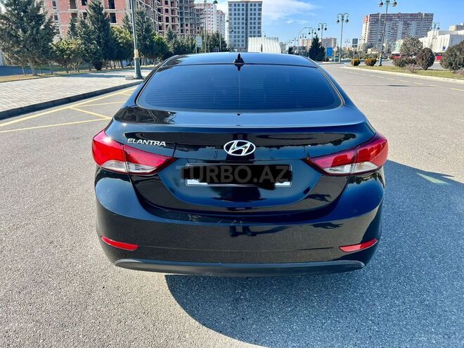 Hyundai Elantra 2015, 100,000 km - 1.8 l - Bakı