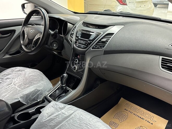 Hyundai Elantra 2015, 103,919 km - 1.8 l - Bakı