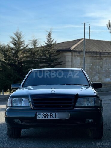 Mercedes C 220 1994, 640,020 km - 2.2 l - Qusar