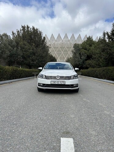 Volkswagen Passat 2013, 223,000 km - 2.0 l - Bakı