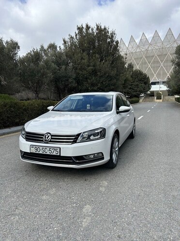 Volkswagen Passat 2013, 223,000 km - 2.0 l - Bakı