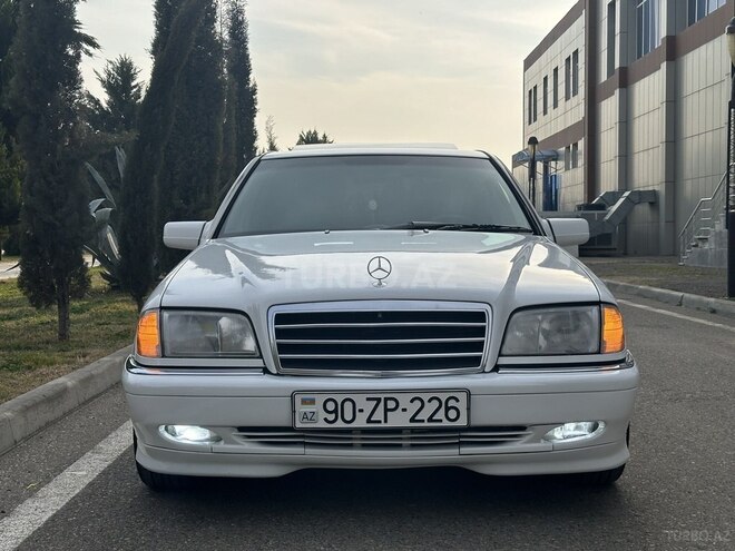 Mercedes C 230 1998, 176,000 km - 2.3 l - Saatlı