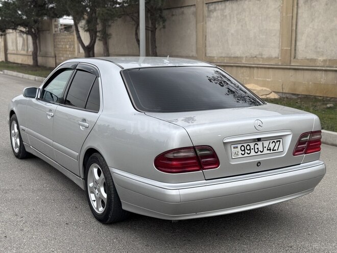 Mercedes E 220 2001, 413,000 km - 2.2 l - Sumqayıt