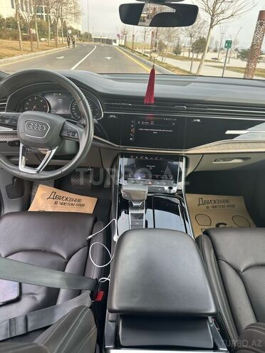 Audi Q8 2018, 61,000 km - 3.0 l - Bakı