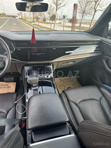 Audi Q8 2018, 61,000 km - 3.0 l - Bakı