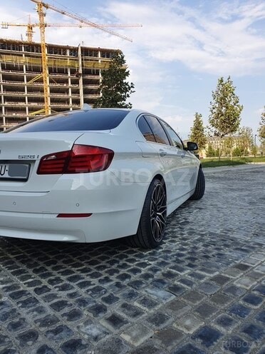 BMW 528 2013, 117,000 km - 2.0 l - Bakı
