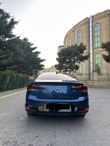 Hyundai Elantra 2019, 70,000 km - 2.0 l - Bakı