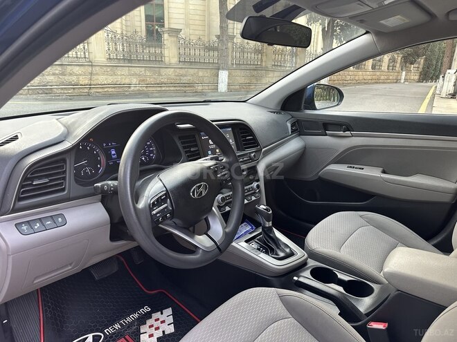 Hyundai Elantra 2019, 70,000 km - 2.0 l - Bakı