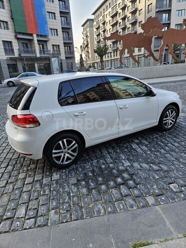 Volkswagen Golf 2011, 153,300 km - 1.6 l - Bakı
