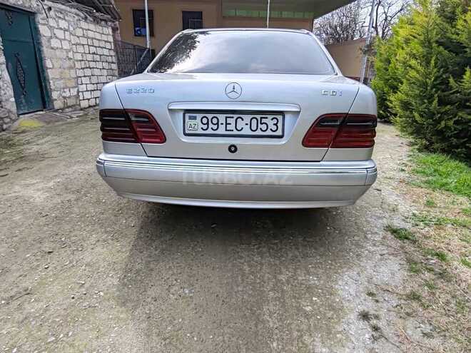Mercedes E 220 2001, 170,000 km - 2.2 l - Bərdə