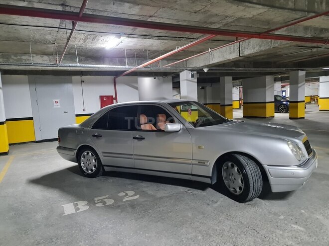Mercedes E 200 1996, 585,649 km - 2.0 l - Bakı