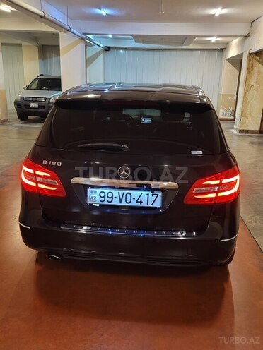 Mercedes B 180 2013, 70,000 km - 1.6 l - Bakı
